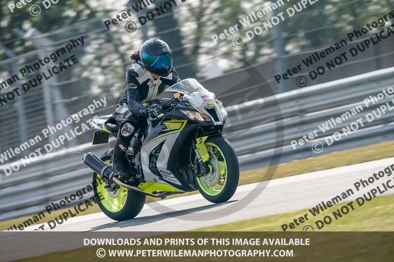 donington no limits trackday;donington park photographs;donington trackday photographs;no limits trackdays;peter wileman photography;trackday digital images;trackday photos